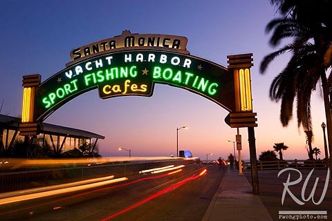 santamonicapier.jpg